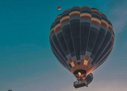 Bitcoin rises to $77,000 ahead of Fed decision as Trump preps for lengthy Hormuz block