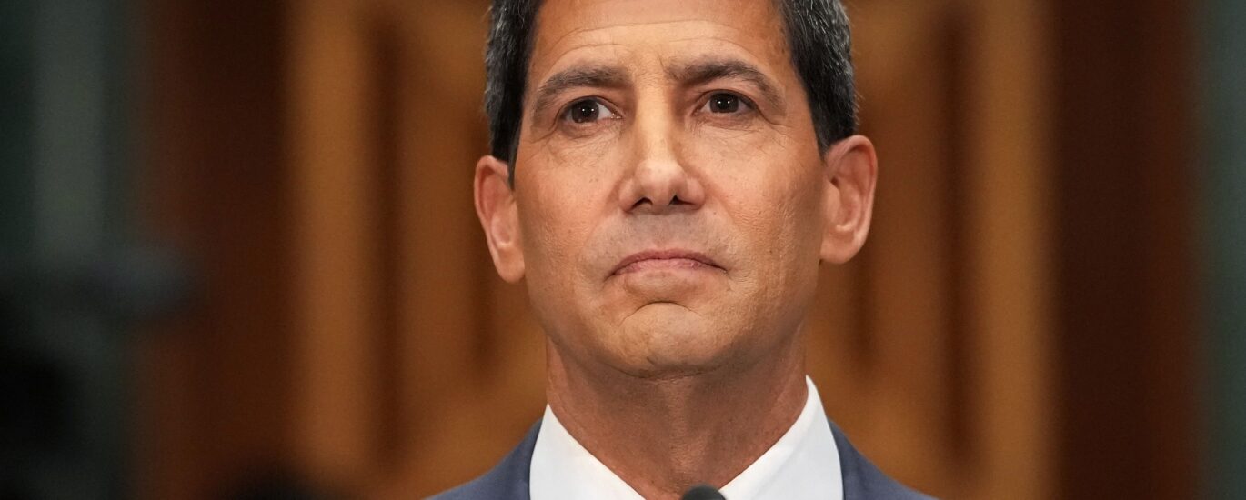 Bitcoin slides toward $75,000 amid Warsh hearing, stalling U.S.-Iran talks