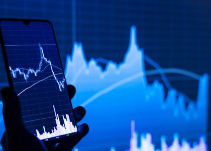 Blockchain sleuth accuses RaveDAO of knowing who manipulated the price of its token