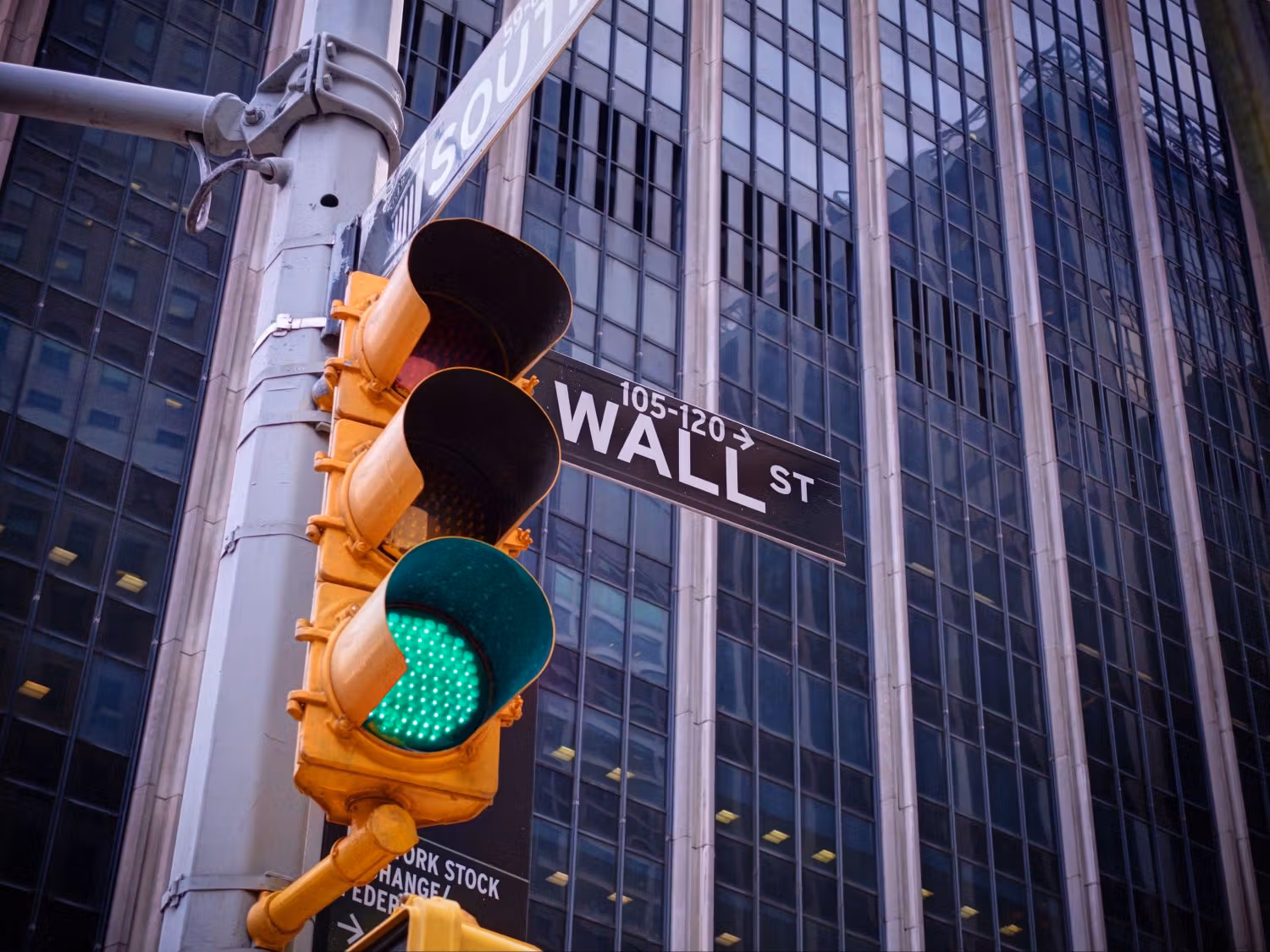 Wall Street (Shutterstock)