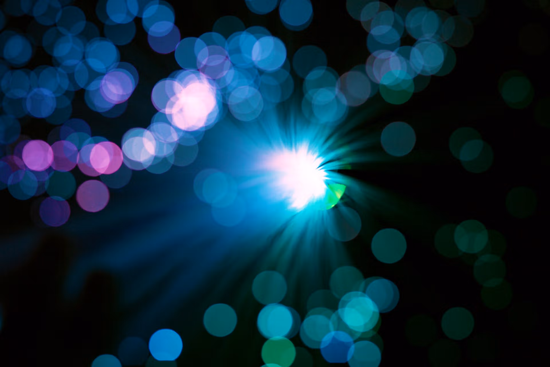 Quantum Computing Optics (Ben Wicks/Unsplash)