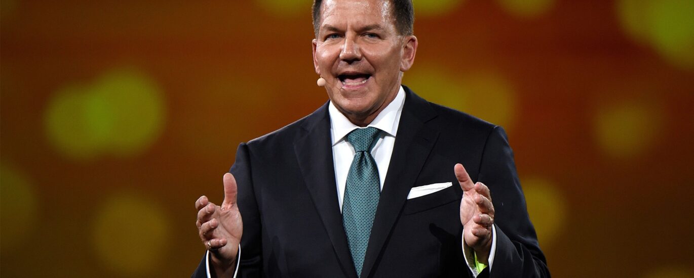 Paul Tudor Jones calls bitcoin the 'best inflation hedge,' warns of overvalued stocks