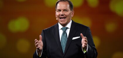Paul Tudor Jones calls bitcoin the 'best inflation hedge,' warns of overvalued stocks