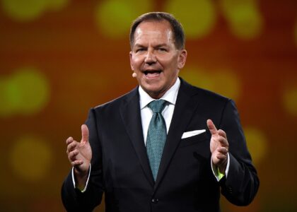 Paul Tudor Jones calls bitcoin the 'best inflation hedge,' warns of overvalued stocks