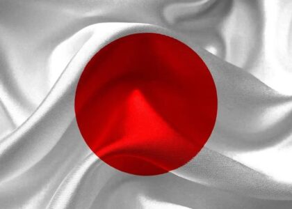 Three Bank of Japan members call for a rate hike; yen rises while bitcoin falls