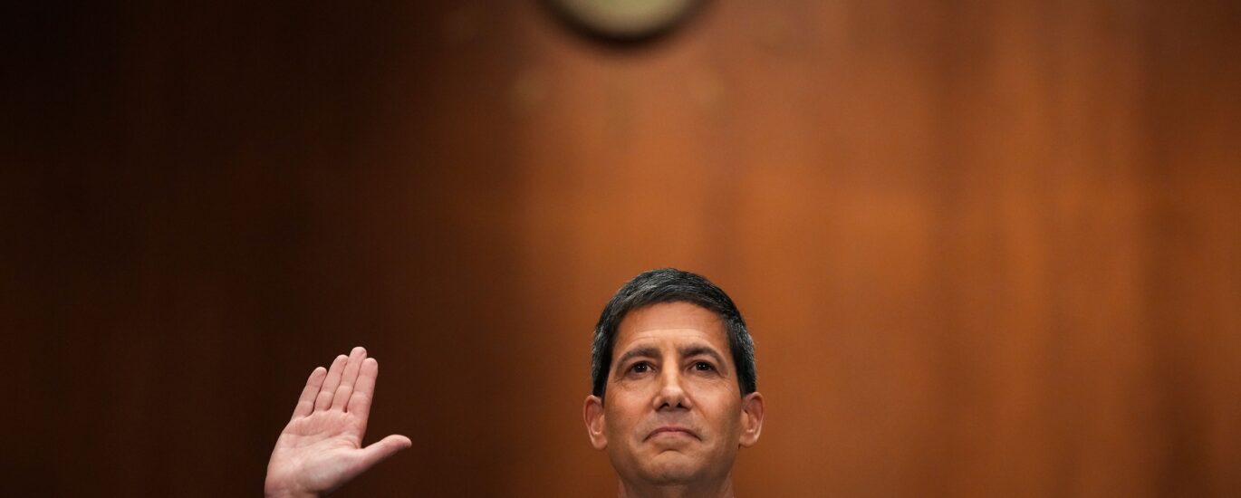 Trump's DOJ drops probe that stood in way of president's pick to run Federal Reserve