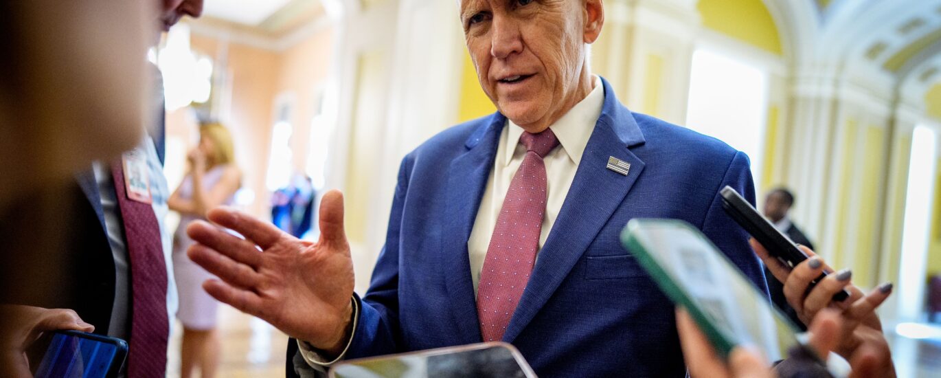 U.S. senator holding cards on Clarity Act's next move says it's ready to get to hearing