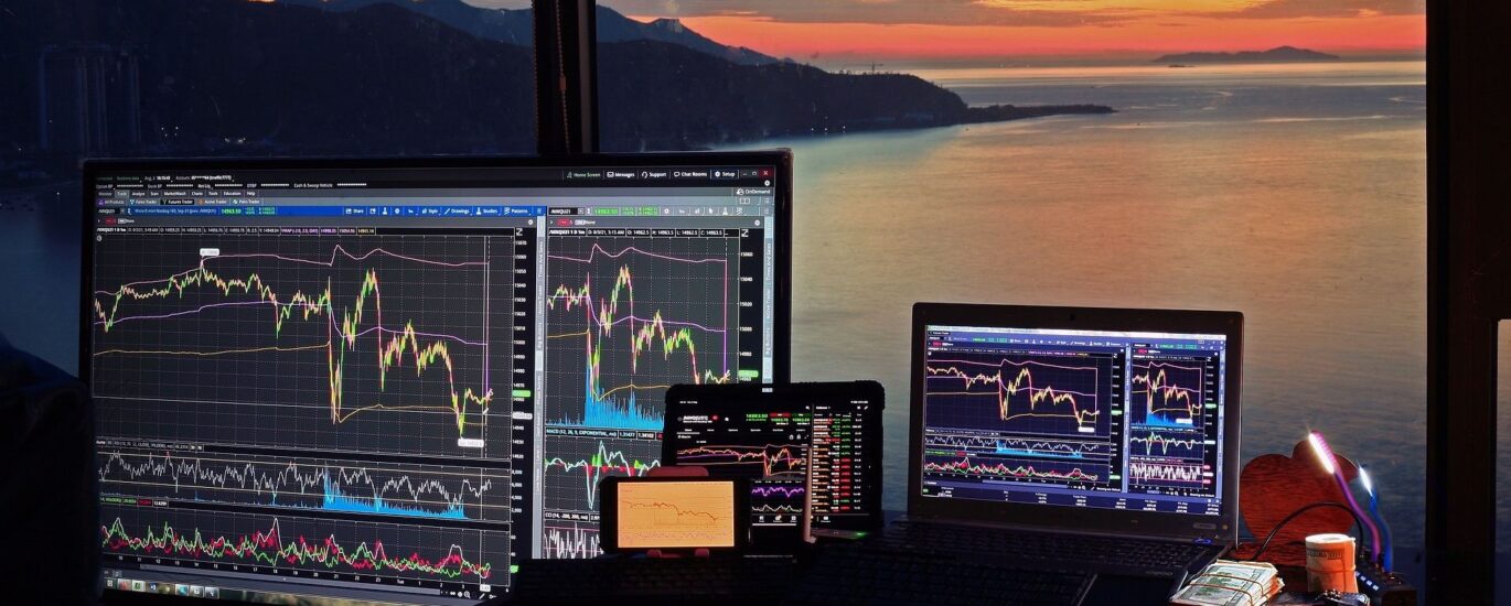 Bitcoin investors yanked $635 million from spot ETFs in a day. Here's what it means for price