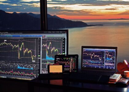 Bitcoin investors yanked $635 million from spot ETFs in a day. Here's what it means for price