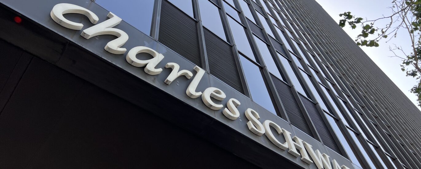 Charles Schwab begins U.S. rollout of spot crypto trading for retail customers