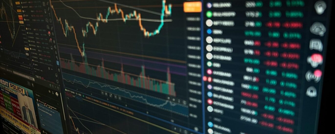 HYPE briefly overtakes Dogecoin, privacy tokens slide as US strikes on Iran rattle markets