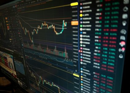 HYPE briefly overtakes Dogecoin, privacy tokens slide as US strikes on Iran rattle markets