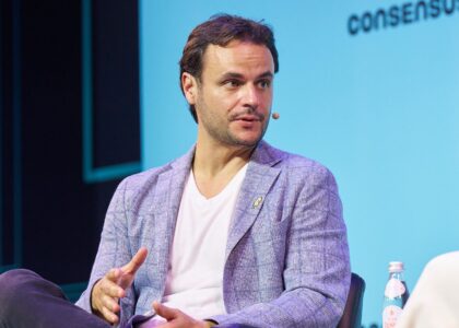 Overseas demand for U.S. equities is growing, says Robinhood's Johan Kerbrart