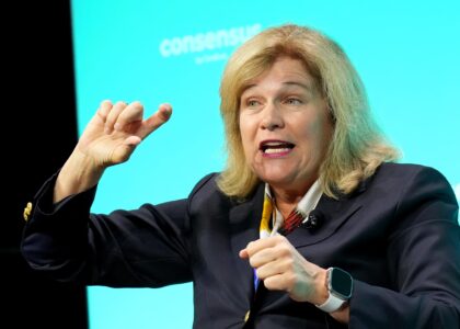 Franklin Templeton proposes new ETFs that turn corporate dividends into bitcoin