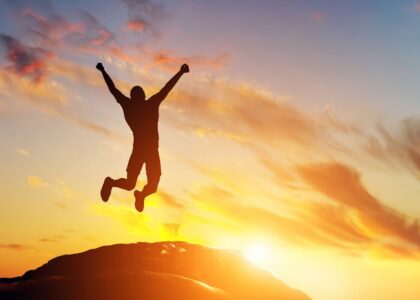 Uniswap jumps 22% and altcoins rip while bitcoin stalls before the Fed