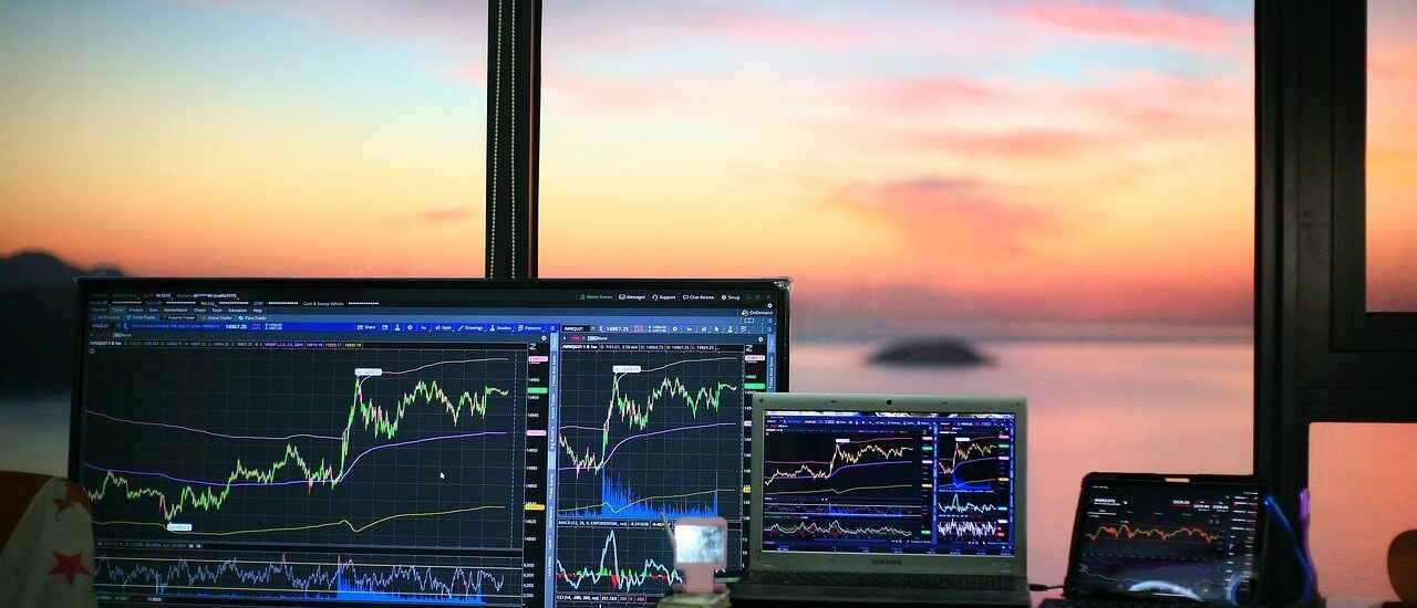XRP market shows signs of capitulation as holders sell at loss