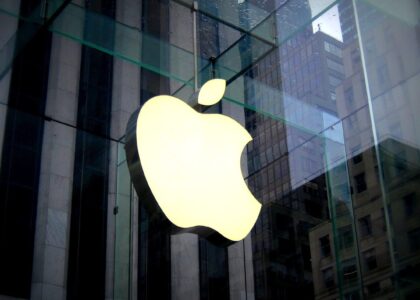 Apple kept fake bitcoin wallet on App Store after $875,000 theft report, lawsuit alleges
