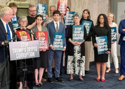 Some U.S. Senate Democrats come out against Clarity Act, calling it a 'corrupt' bill
