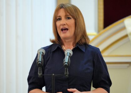 UK plans first G7 digital sovereign bond by early 2027