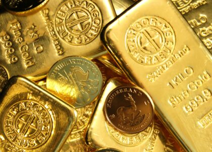 Bitcoin is outperforming stocks and correlating with gold just when it matters most
