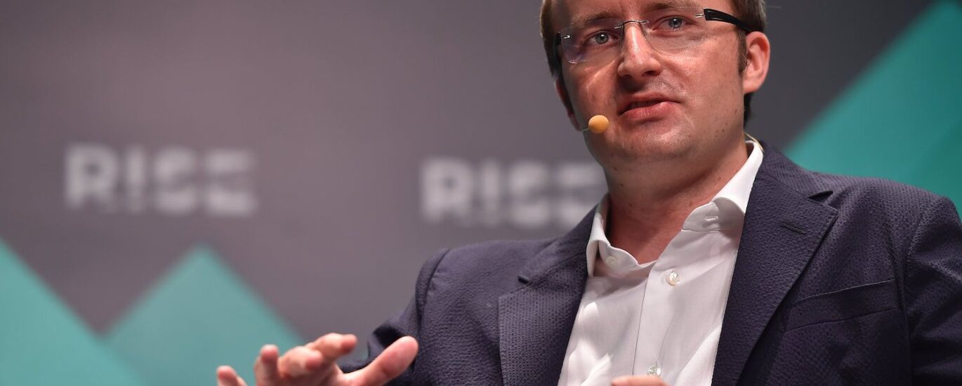 Crypto.com rolls out tokenized stock derivatives as crypto exchanges push into equities
