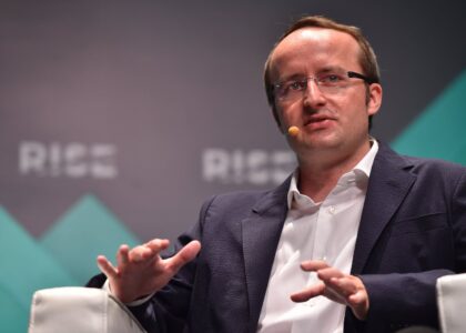 Crypto.com rolls out tokenized stock derivatives as crypto exchanges push into equities