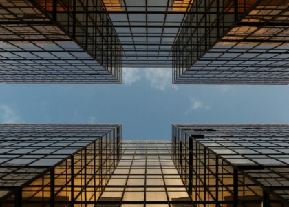 Crypto Long & Short: Tokenized equities: the model underneath the trade