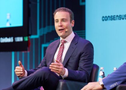 U.S. CFTC chief puts staff on notice to create crypto regulations if Clarity Act fails