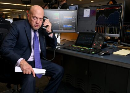 Why Jim Cramer’s quantum panic isn’t rattling bitcoin as price holds steady around $64,000
